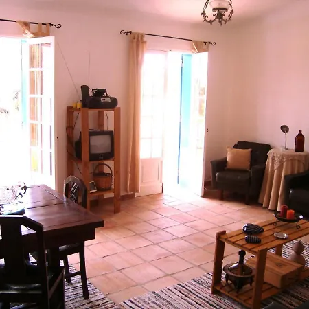 Monte Do Roupinha Holiday home *